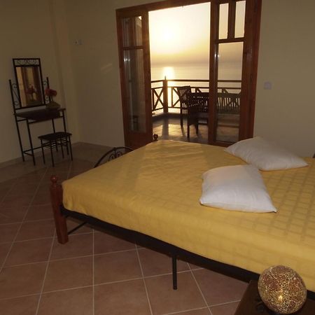 Irida Villa Armenistis  Buitenkant foto