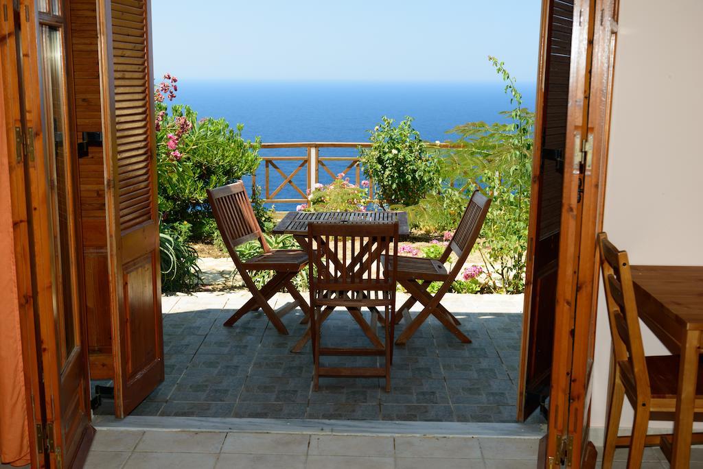 Irida Villa Armenistis  Kamer foto